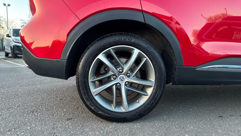 MG Hs 1.5 T-GDI Exclusive 5dr DCT Petrol Hatchback